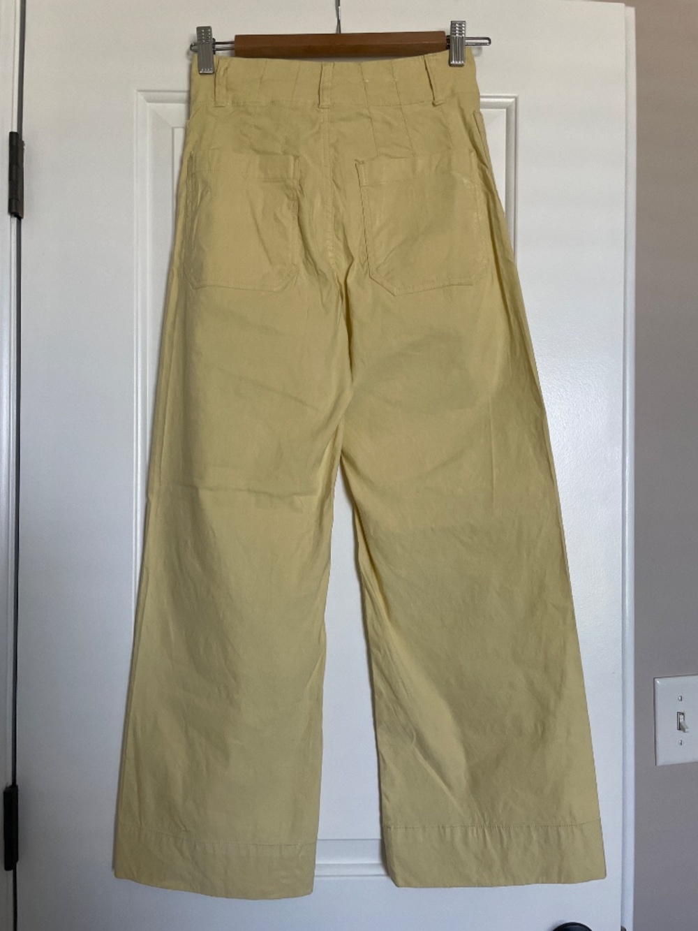 Maeve Colette- like new! 25. Lemon color. - Picture 2 of 5